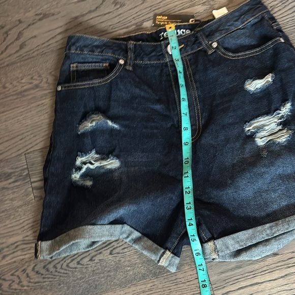 Charlotte Russe Refuge Mom Shorts Jean Shorts Size 9 - Picture 9 of 12
